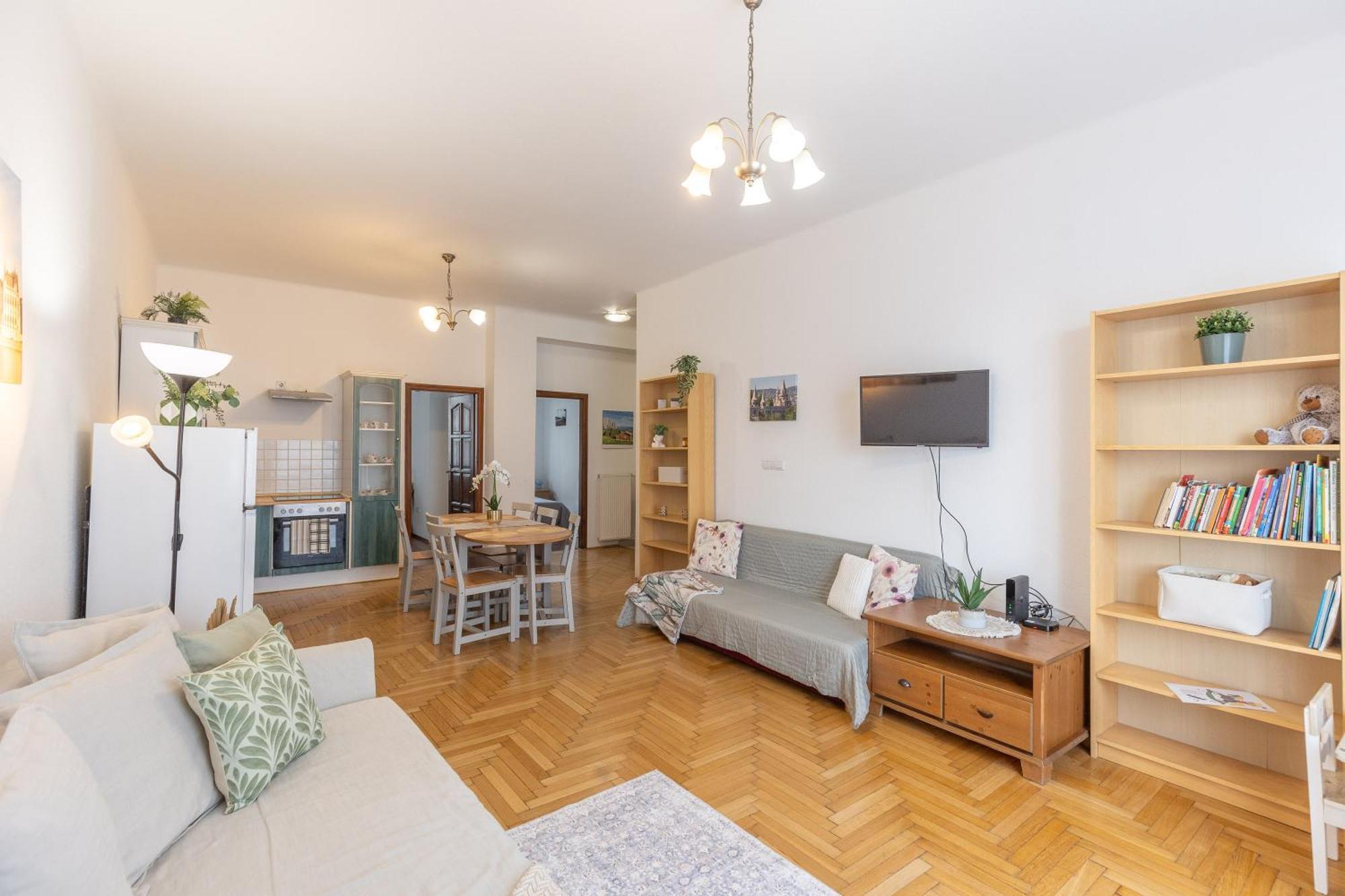 Riverside Balcony Apartment With View To Danube Будапеща Екстериор снимка